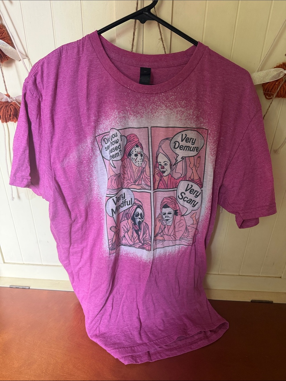 Halloween graphic t-shirt